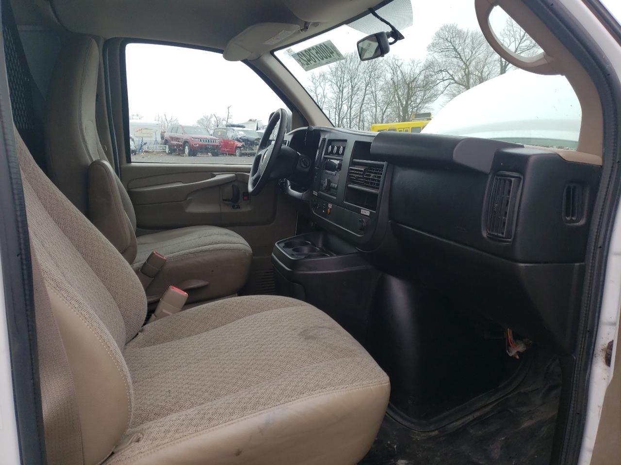 Photo 5 from auction – 2014 CHEVROLET EXPRESS G2 with VIN 1GCWGFCA0E1208135