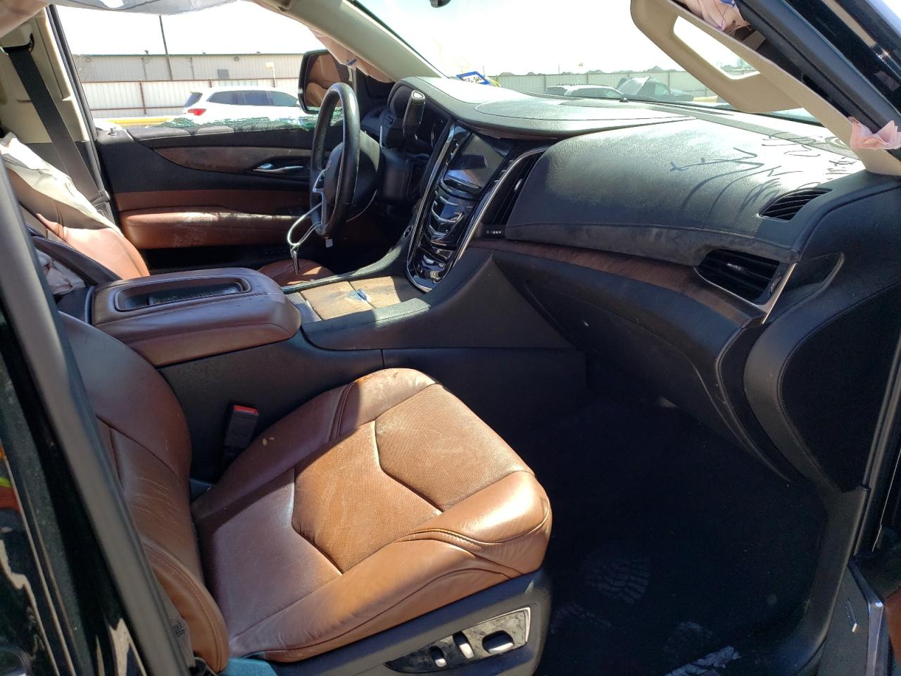 Photo 5 from auction – 2016 CADILLAC ESCALADE P with VIN 1GYS4CKJ9GR461203