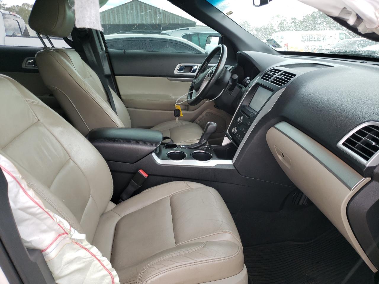 Photo 5 from auction – 2011 FORD EXPLORER X with VIN 1FMHK7D8XBGA63795