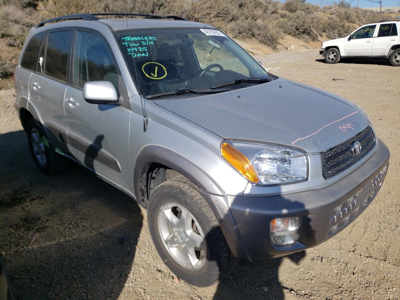 TOYOTA RAV4 2001 with VIN JTEHH20V210039205 - Photo from auction