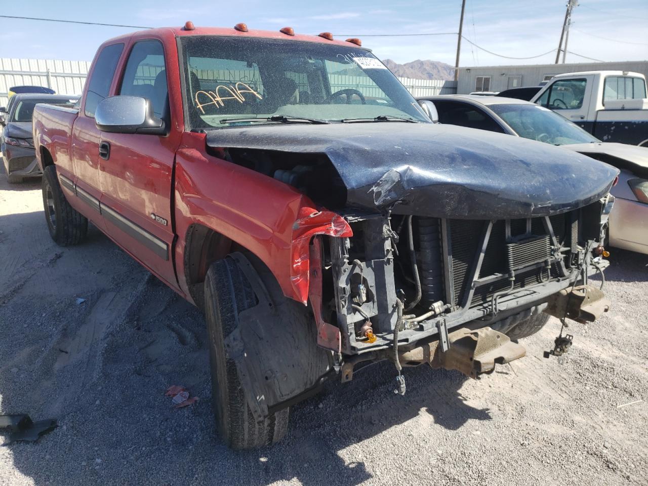 CHEVROLET SILVERADO 2000 with VIN 1GCEK19T8YE162234 - Photo from auction