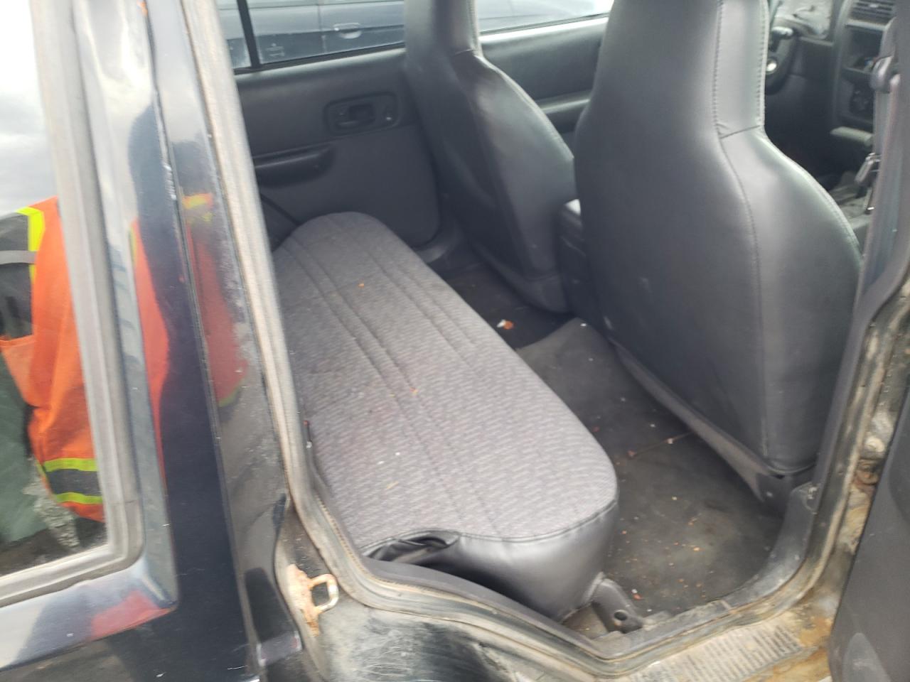 Zdjęcie 6 z aukcji – 2000 JEEP CHEROKEE S z VIN 1J4FF48S1YL113689