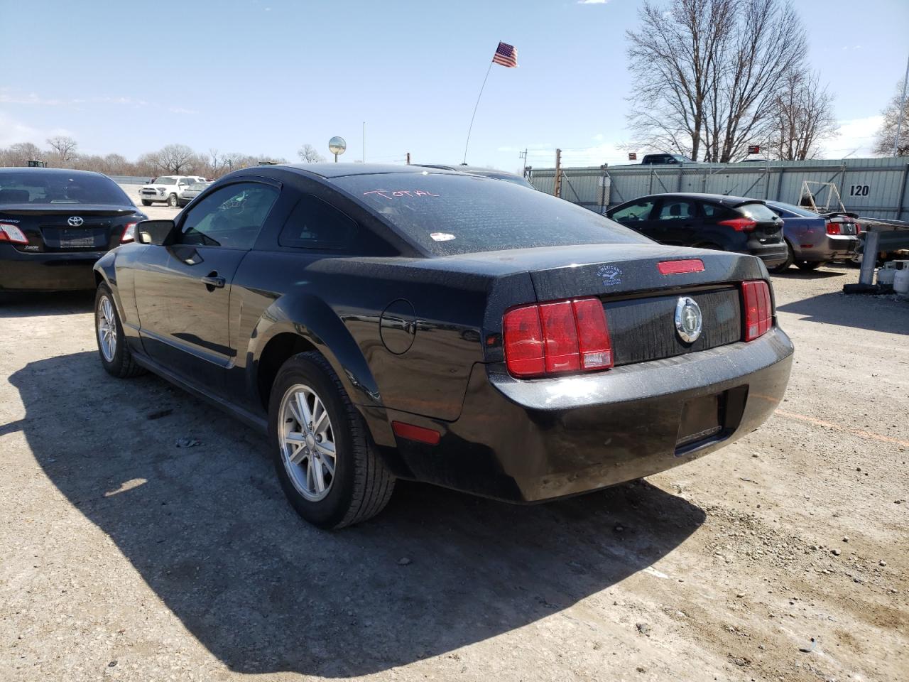 Photo 3 from auction – 2008 FORD MUSTANG with VIN 1ZVHT80N185172229