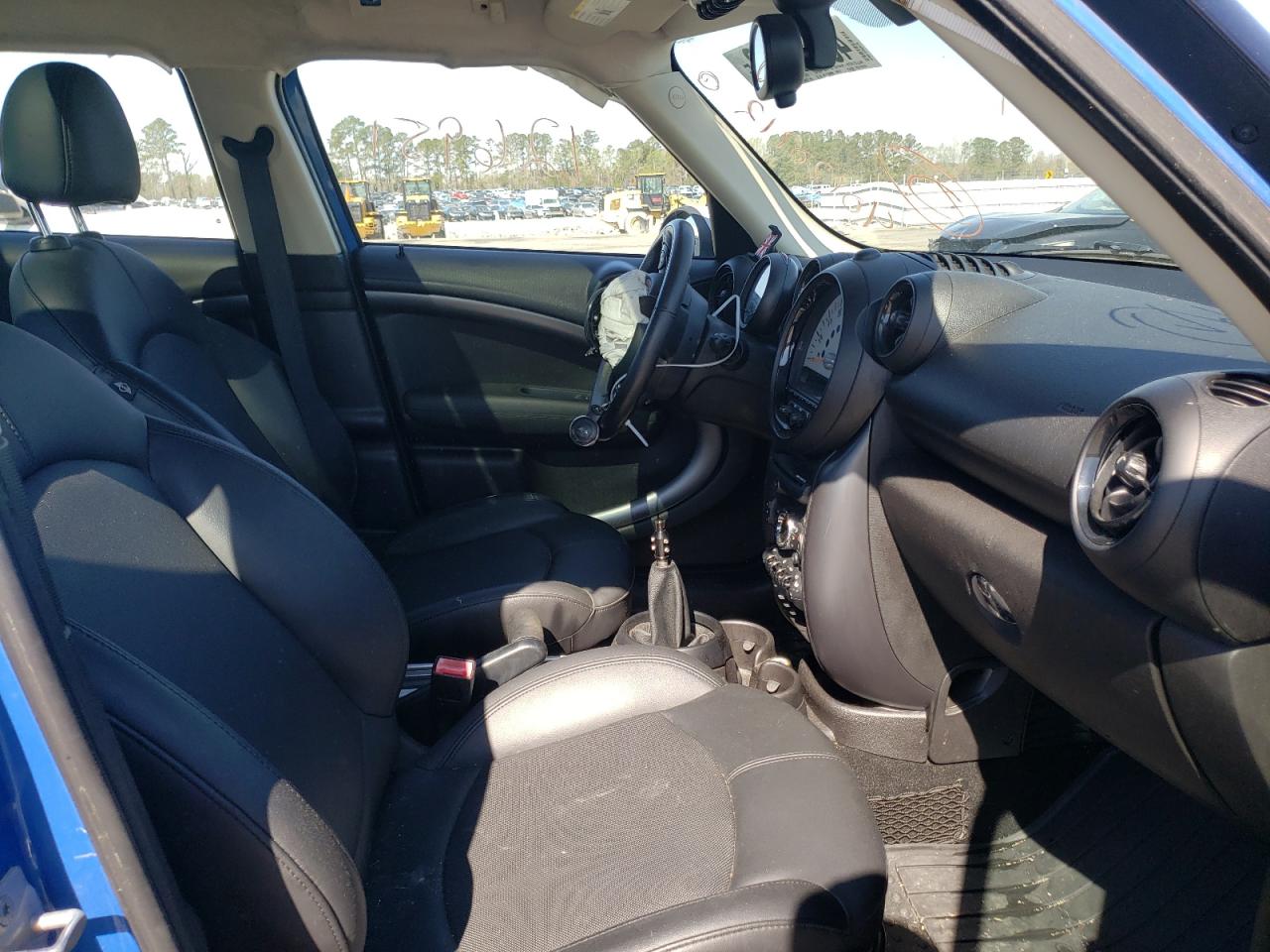 Photo 5 from auction – 2014 MINI COOPER with VIN WMWZC5C57EWM17863