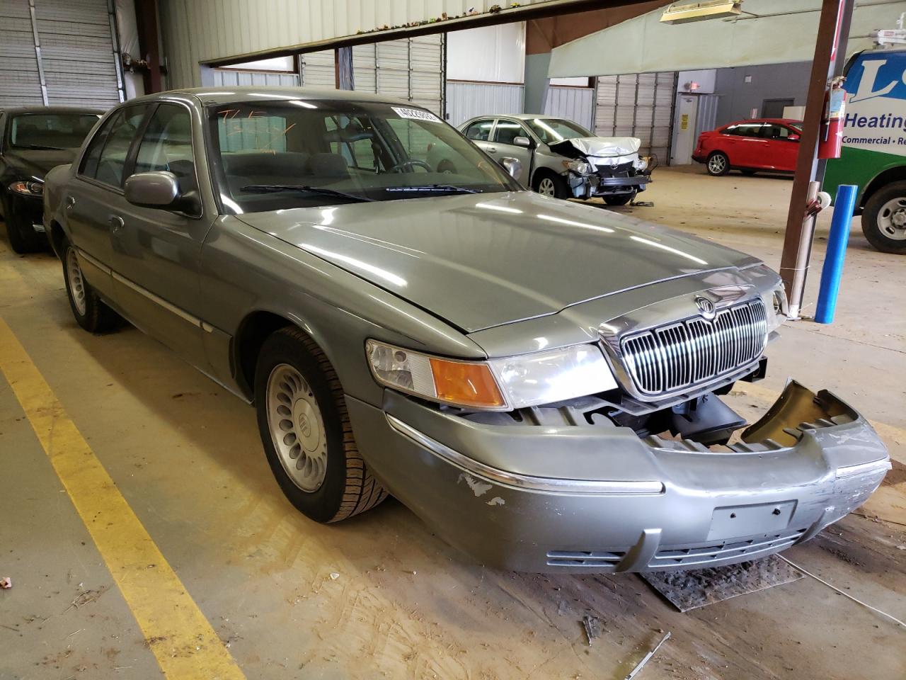 MERCURY GRAND MARQ 2001 with VIN 2MEFM75W41X608836 - Photo from auction