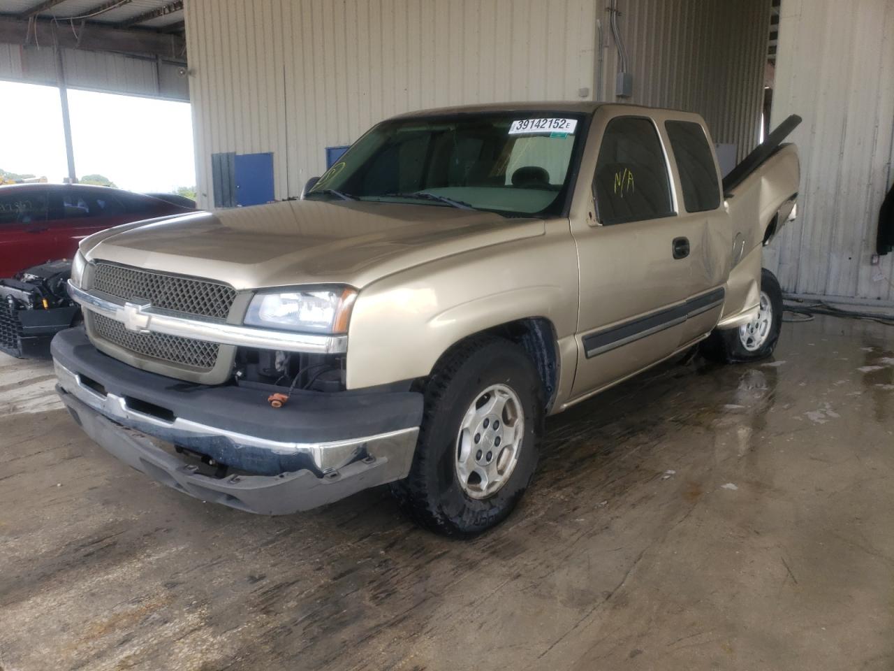 Photo 2 from auction – 2004 CHEVROLET SILVERADO with VIN 1GCEC19X04Z222901