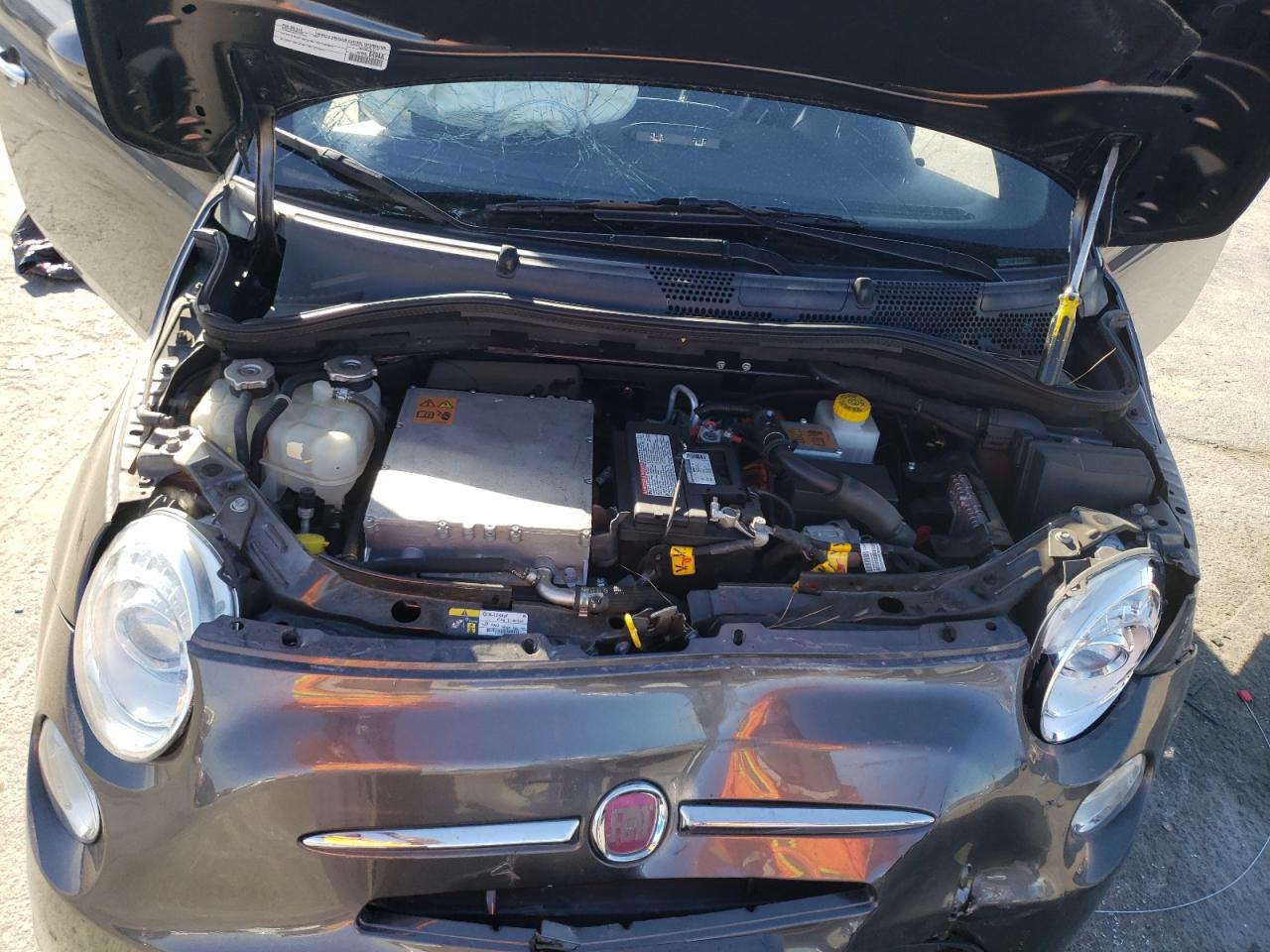 Photo 7 from auction – 2017 FIAT 500 ELECTR with VIN 3C3CFFGE8HT704529