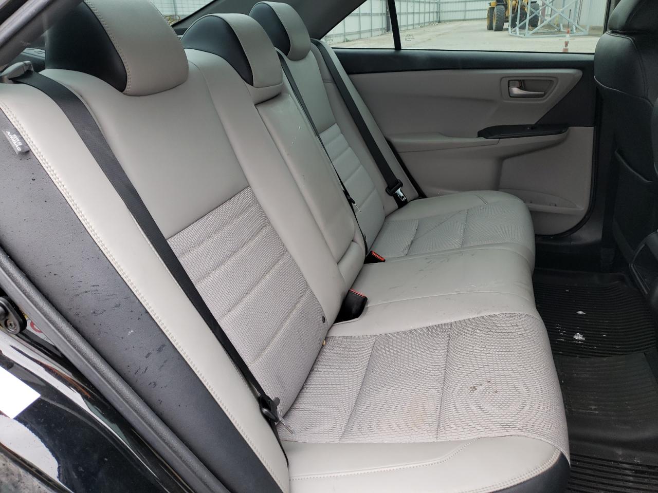 Photo 6 from auction – 2017 TOYOTA CAMRY LE with VIN 4T1BF1FK4HU269267