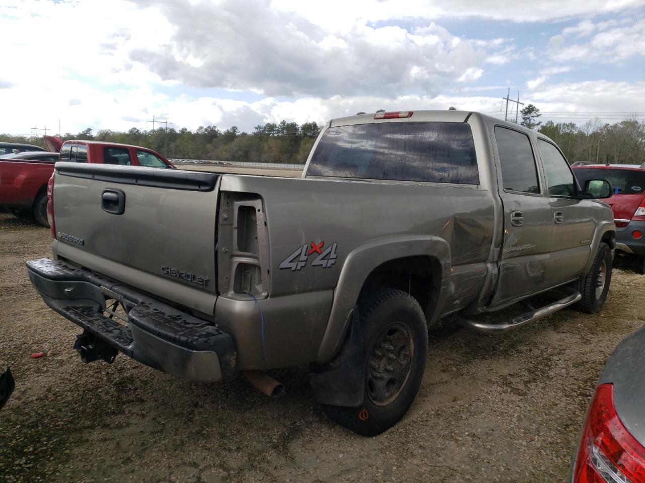 Photo 4 from auction – 2003 CHEVROLET SILVERADO with VIN 1GCGK13U73F177434