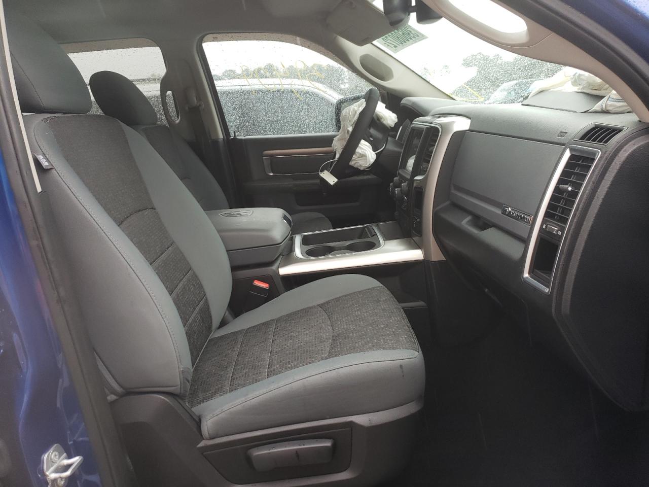 Photo 5 from auction – 2016 RAM 1500 SLT with VIN 1C6RR6LT9GS136025