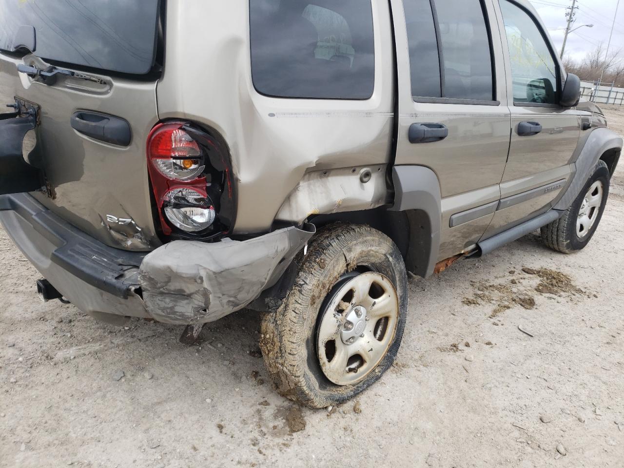 Photo 9 from auction – 2007 JEEP LIBERTY SP with VIN 1J4GL48K57W670454