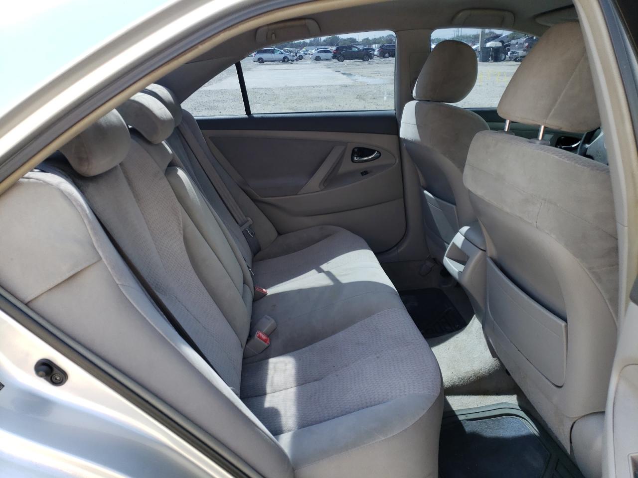 Photo 6 from auction – 2010 TOYOTA CAMRY BASE with VIN 4T1BF3EK5AU015151