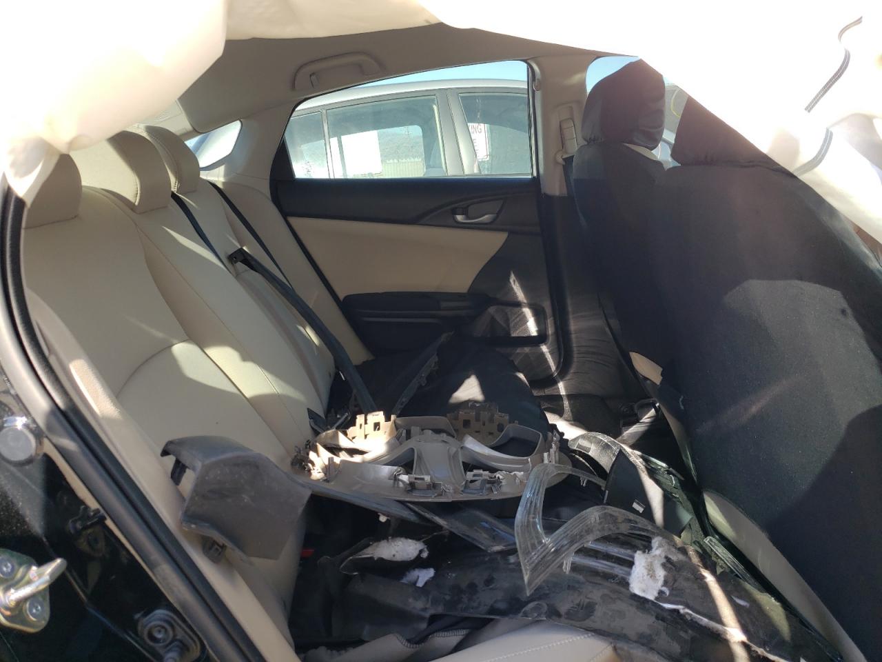 Photo 6 from auction – 2017 HONDA CIVIC LX with VIN 19XFC2F69HE003541