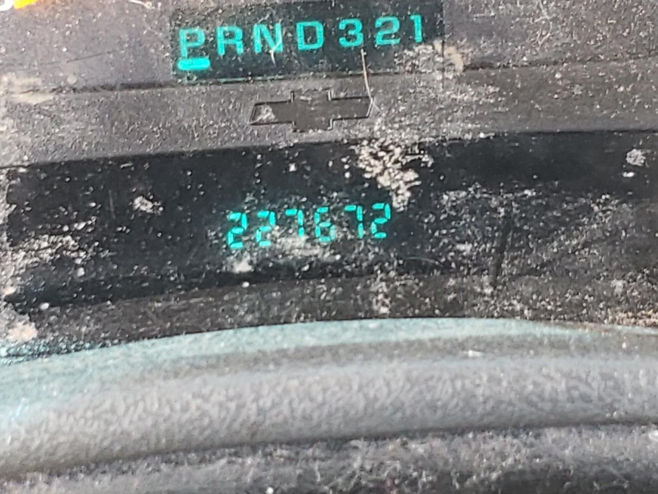 Photo 8 from auction – 2002 CHEVROLET TRAILBLAZE with VIN 1GNDS13S922127312