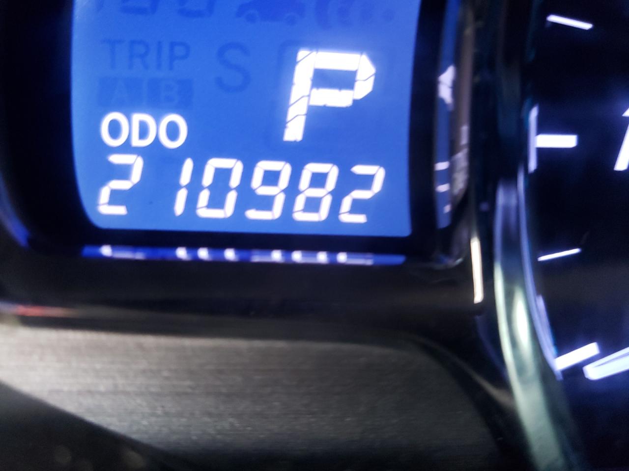 Photo 8 from auction – 2011 TOYOTA SIENNA XLE with VIN 5TDYK3DC1BS075938