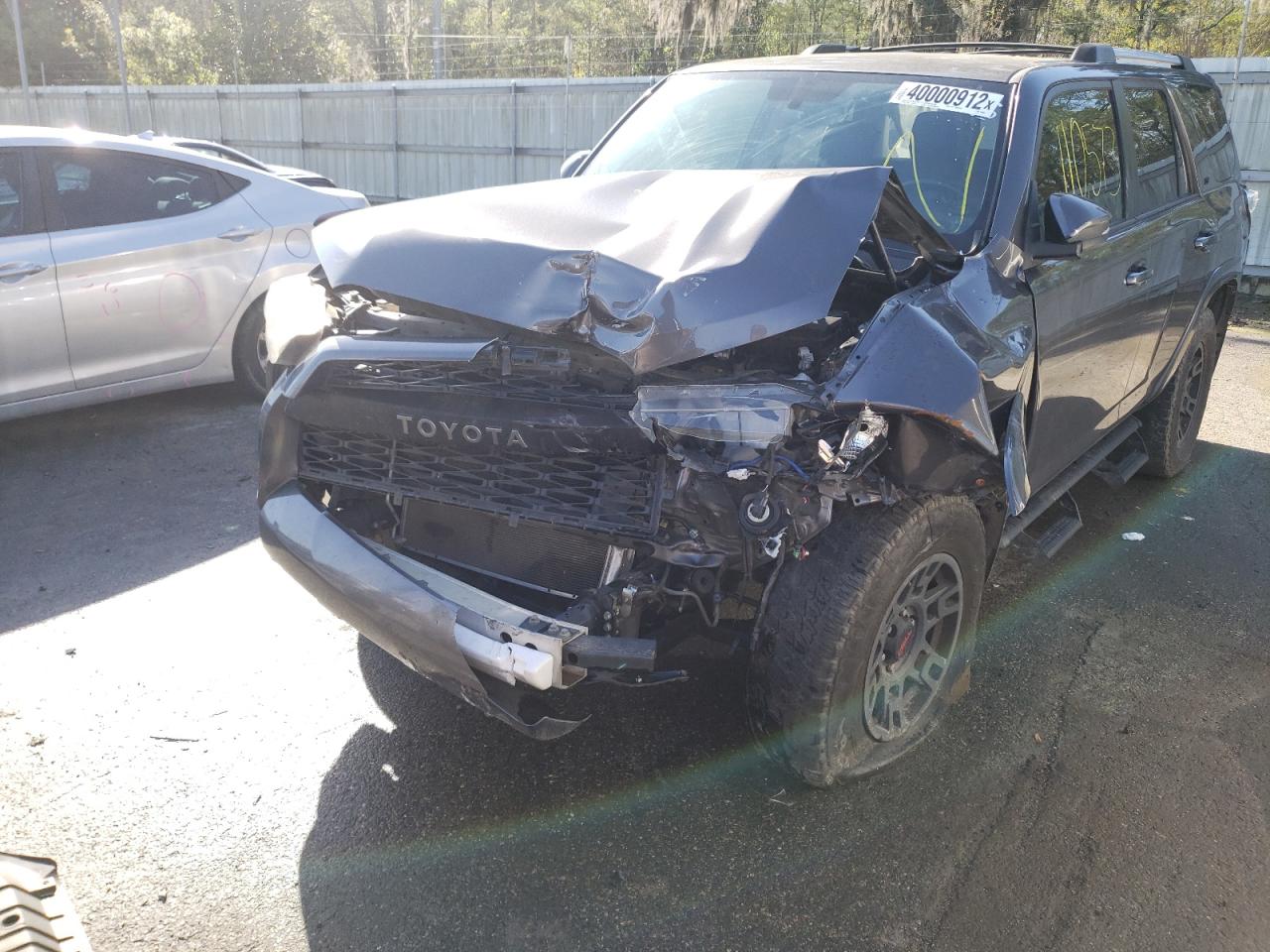 Photo 9 from auction – 2019 TOYOTA 4RUNNER SR with VIN JTEZU5JR7K5204334