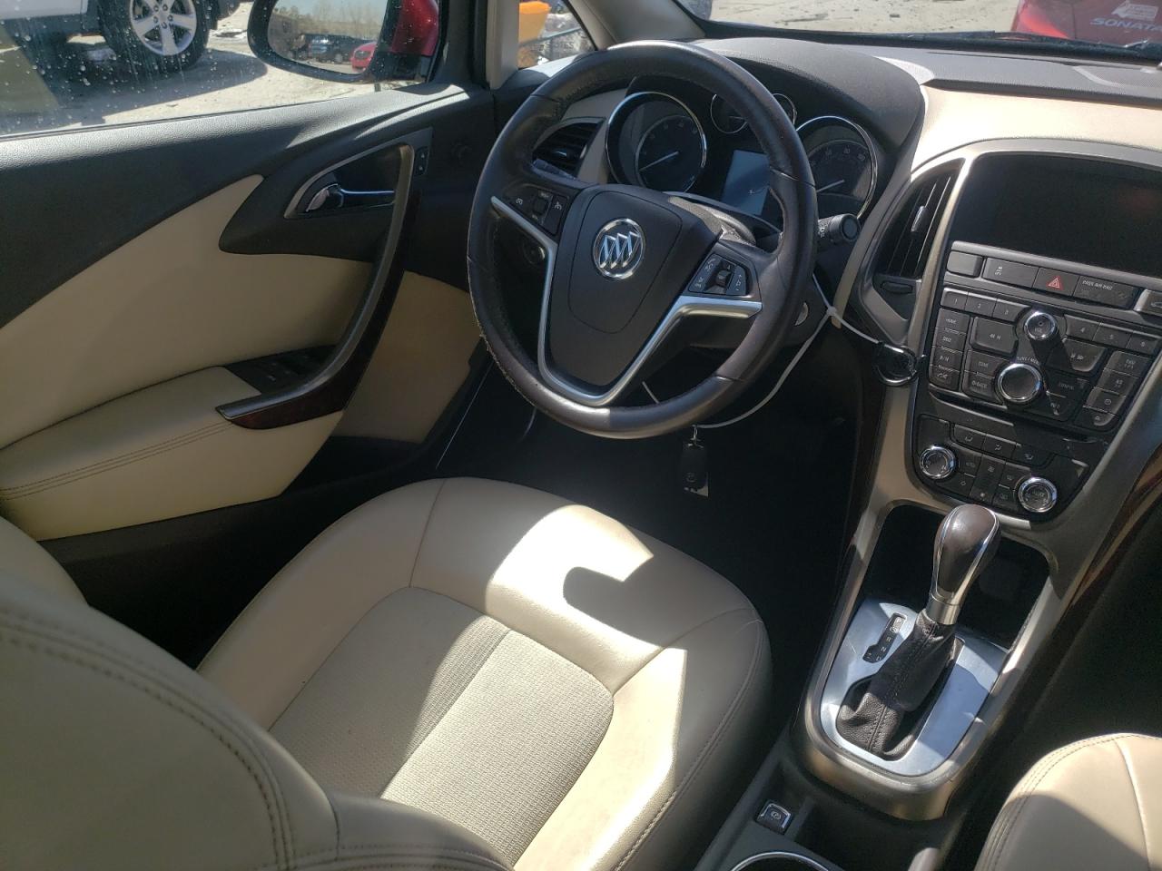 Photo 9 from auction – 2014 BUICK VERANO with VIN 1G4PP5SK1E4114395