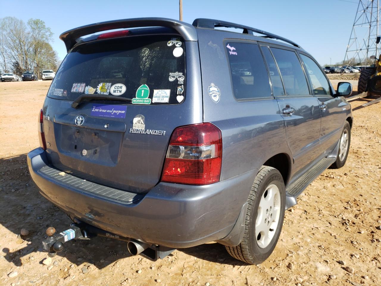 Photo 4 from auction – 2004 TOYOTA HIGHLANDER with VIN JTEDP21A240013995