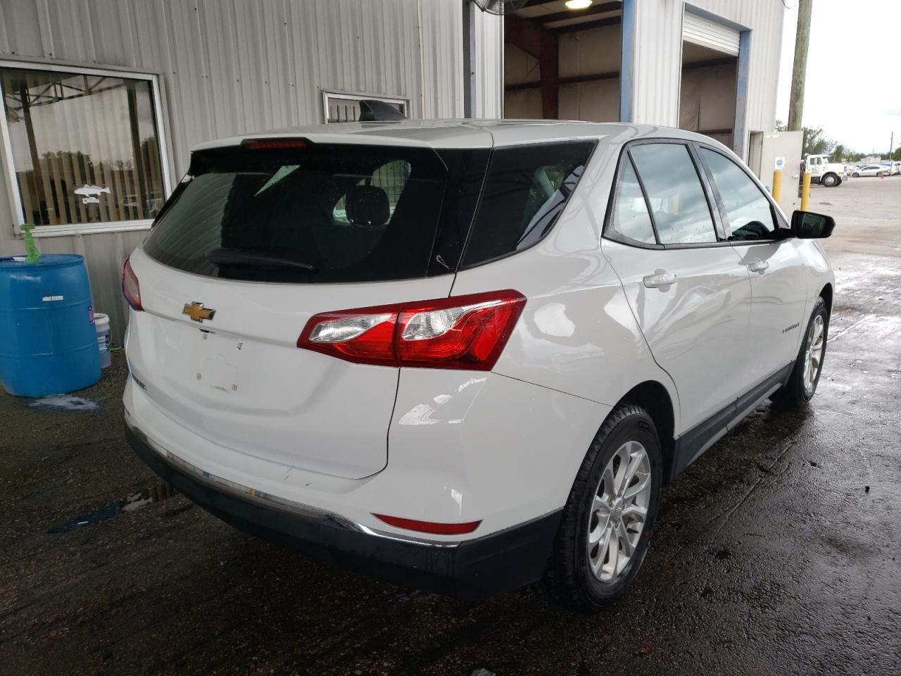 Photo 4 from auction – 2018 CHEVROLET EQUINOX LS with VIN 2GNAXHEV0J6300060