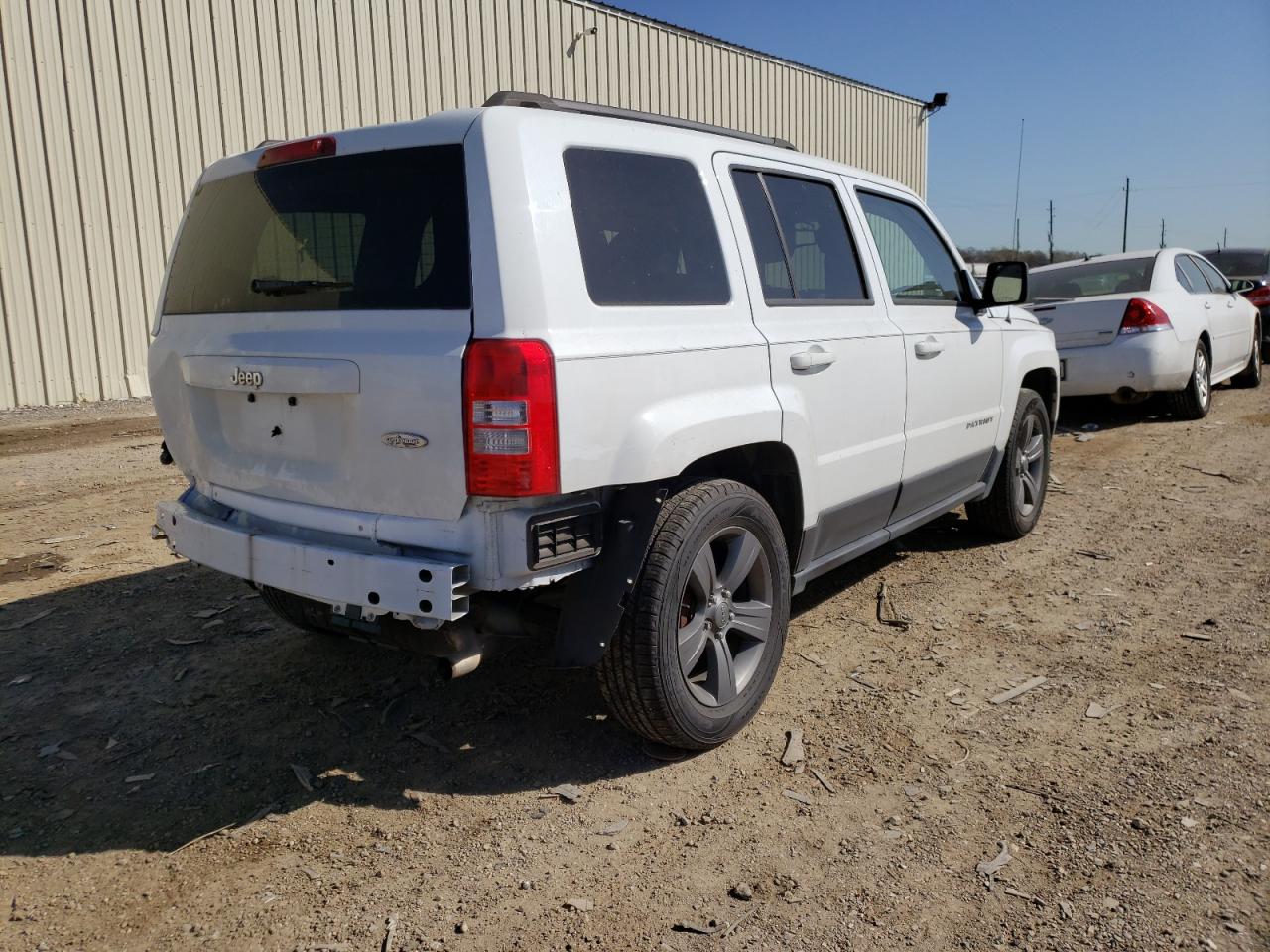 Photo 4 from auction – 2015 JEEP PATRIOT LA with VIN 1C4NJPFA1FD430438