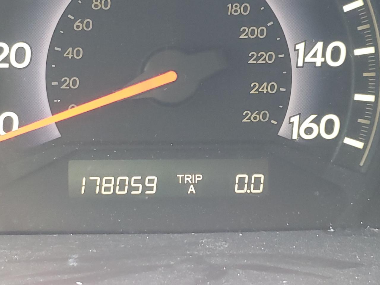 Photo 8 from auction – 2006 HONDA ODYSSEY EX with VIN 5FNRL38776B007653