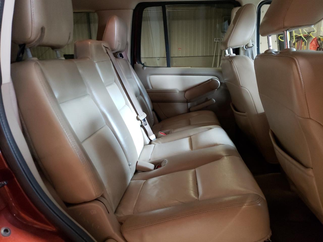 Photo 6 from auction – 2010 FORD EXPLORER E with VIN 1FMEU7EE6AUA49278