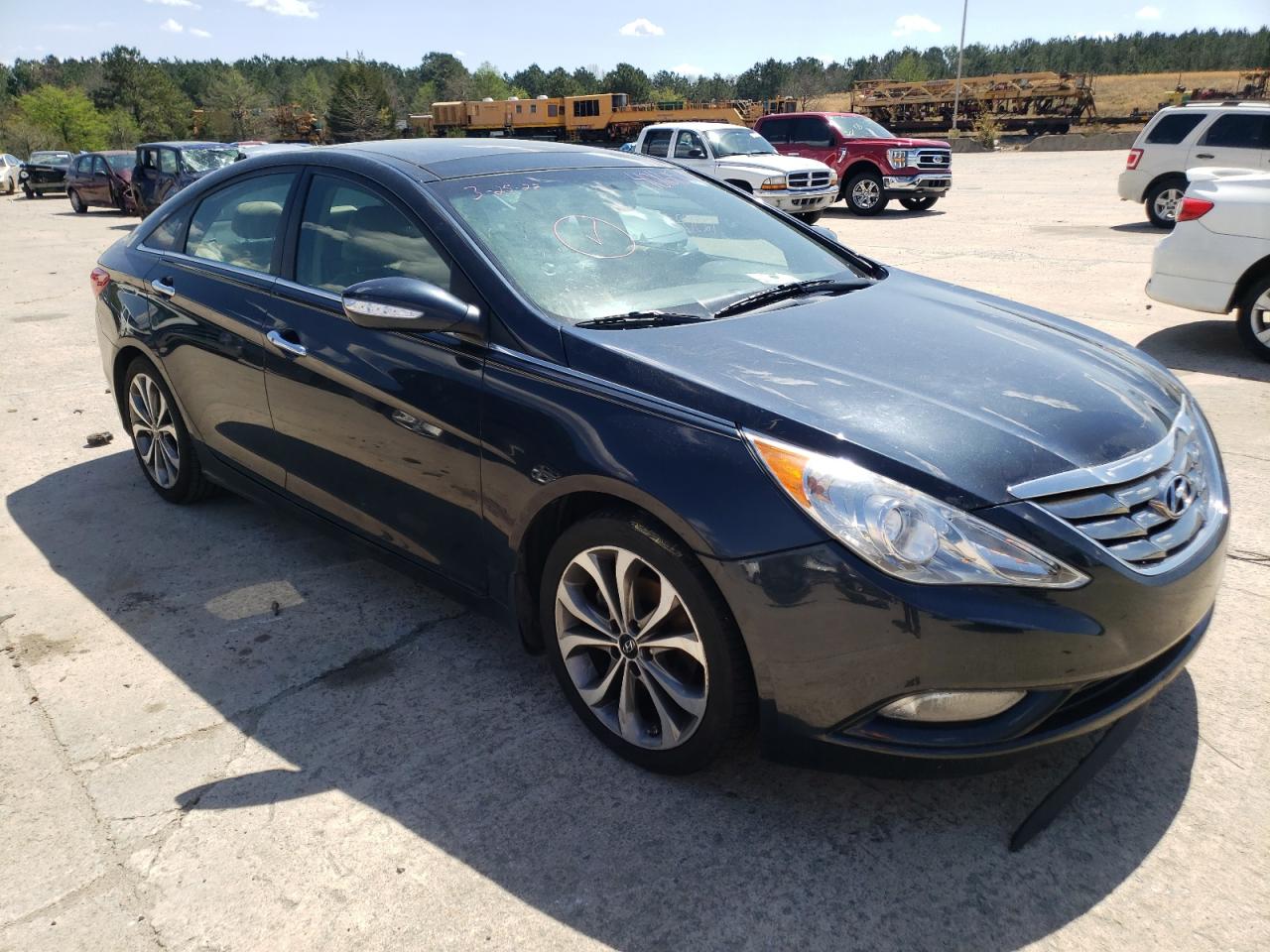 HYUNDAI SONATA SE 2013 with VIN 5NPEC4AB1DH697790 - Photo from auction