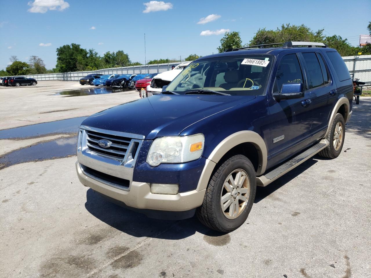 Photo 2 from auction – 2007 FORD EXPLORER E with VIN 1FMEU64E27UA63747