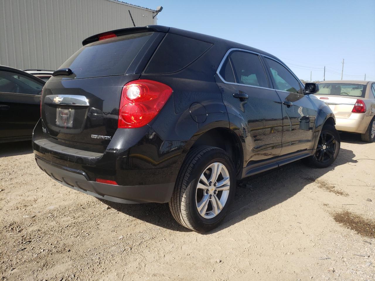 Photo 4 from auction – 2015 CHEVROLET EQUINOX LS with VIN 2GNALAEK3F6427918
