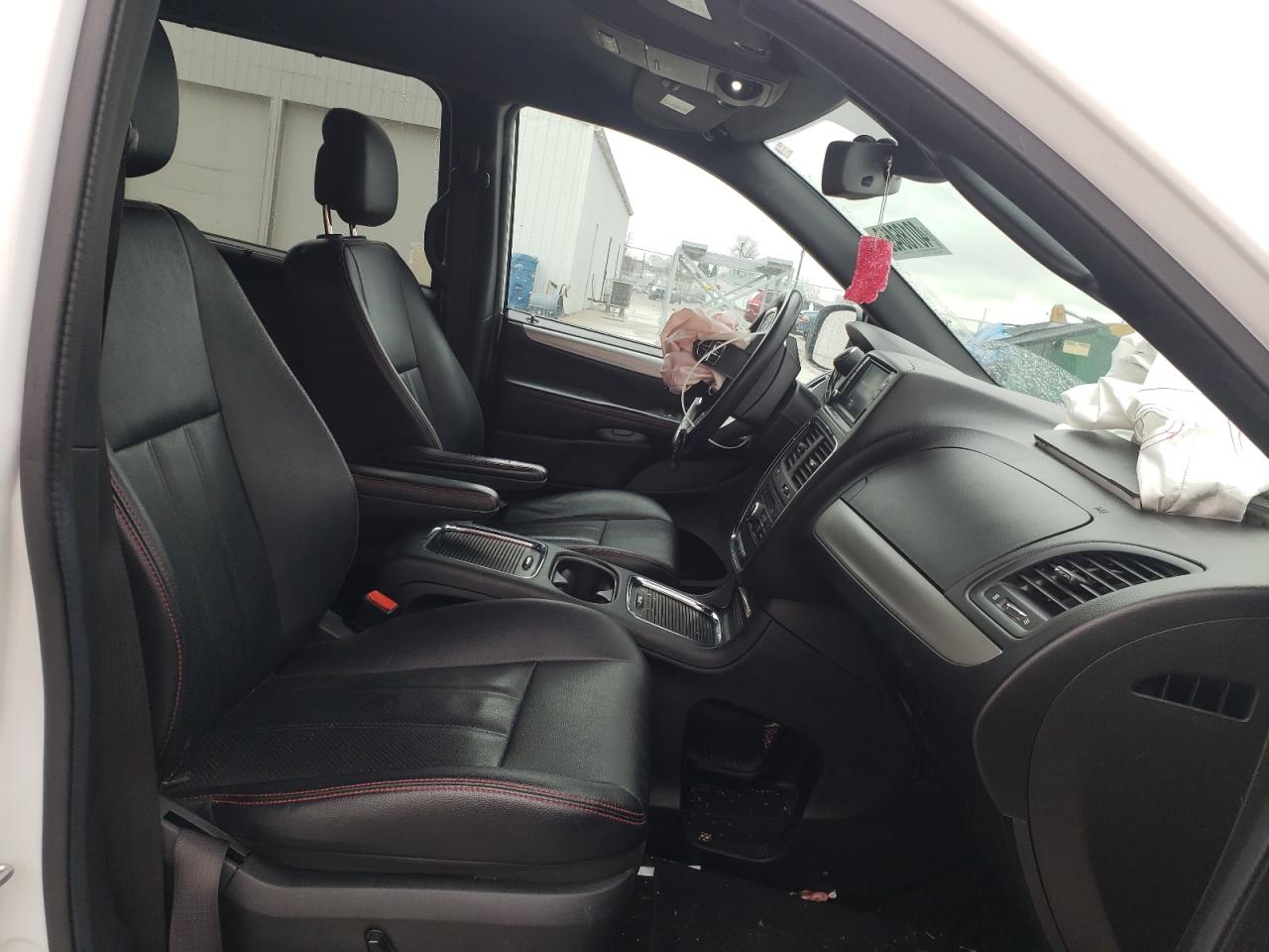 Photo 5 from auction – 2018 DODGE GRAND CARA with VIN 2C4RDGEG7JR254192