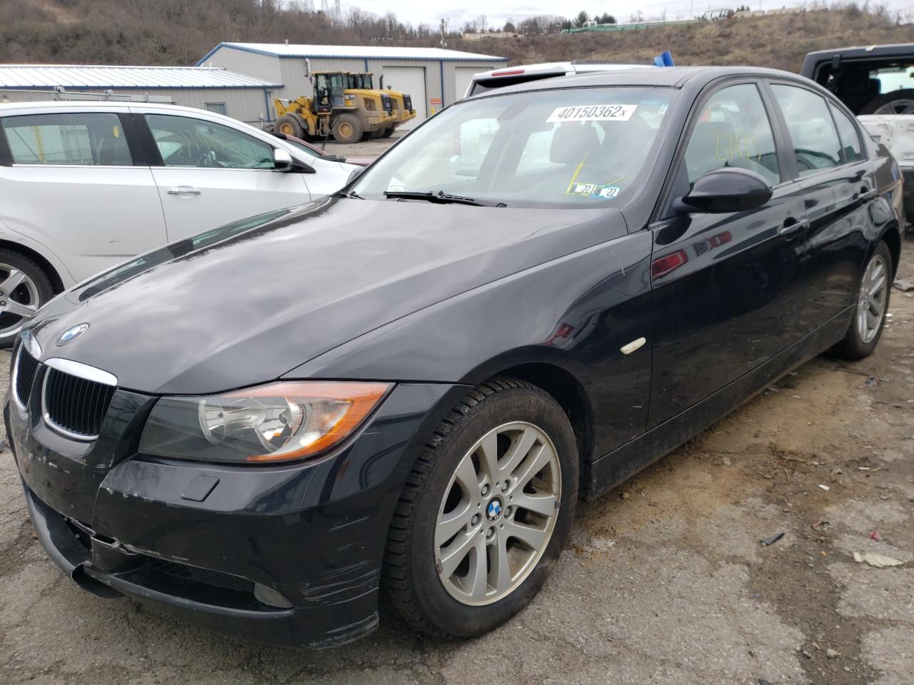 Photo 2 from auction – 2006 BMW 325 XI with VIN WBAVD13506KV08650
