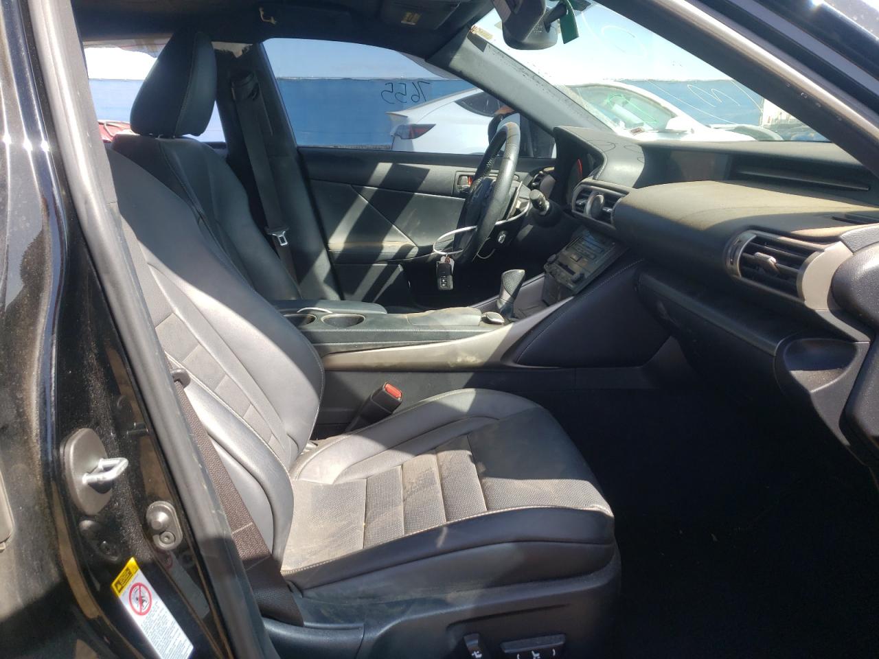 Photo 5 from auction – 2014 LEXUS IS 250 with VIN JTHCF1D25E5012747