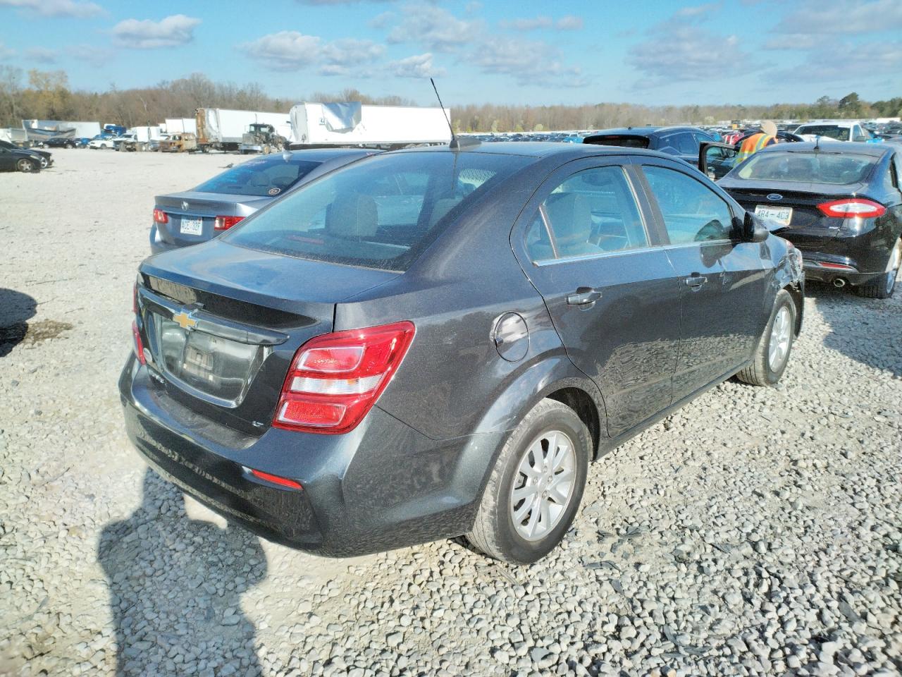 Photo 4 from auction – 2017 CHEVROLET SONIC LT with VIN 1G1JD5SH3H4147208