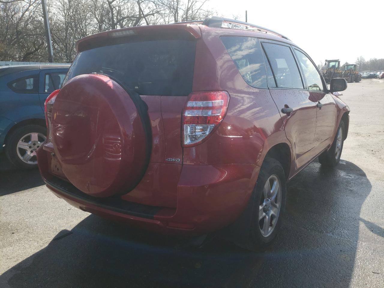 Photo 4 from auction – 2011 TOYOTA RAV4 with VIN JTMBF4DV1BD042483