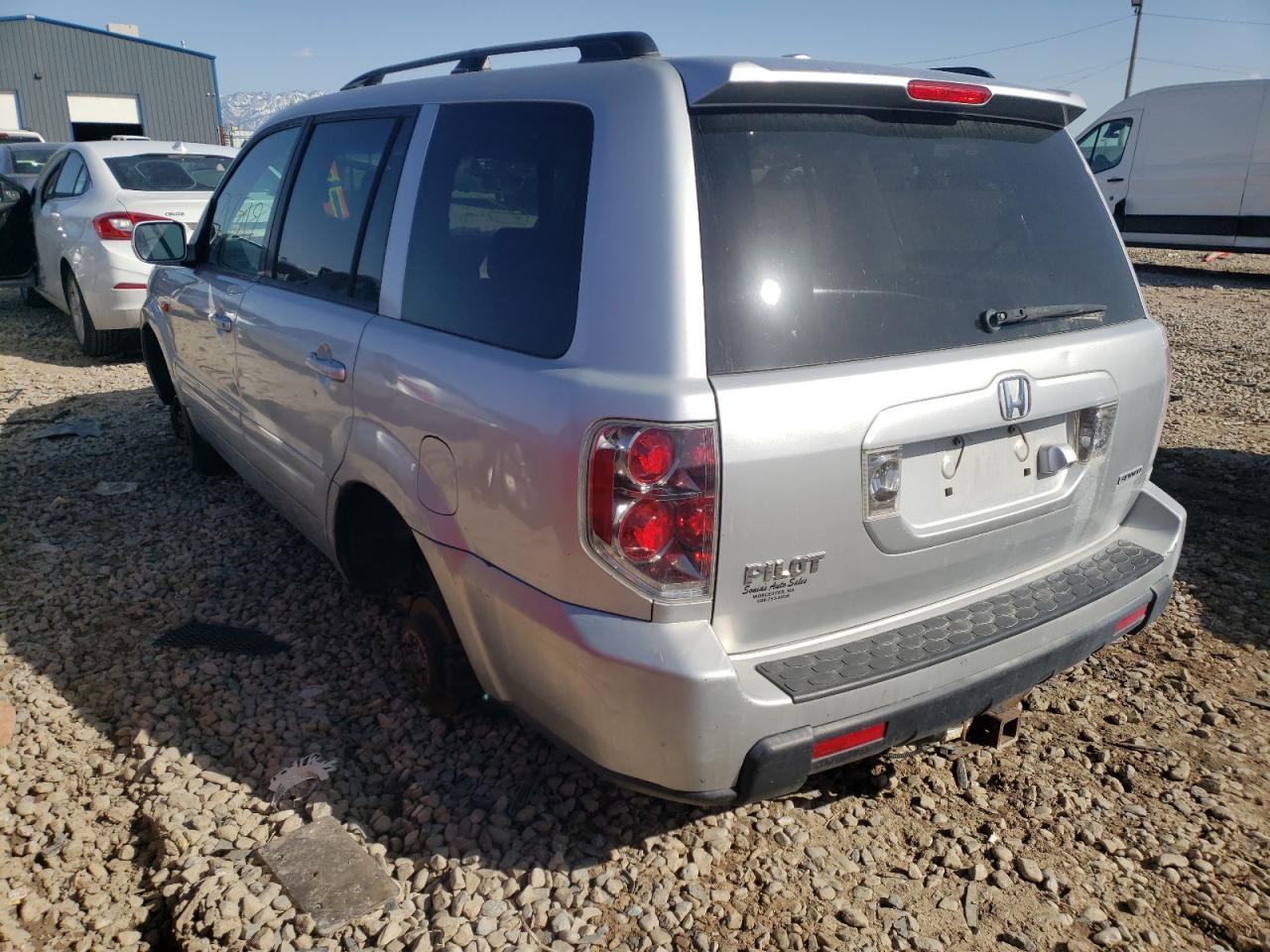 Photo 3 from auction – 2006 HONDA PILOT EX with VIN 2HKYF187X6H505063