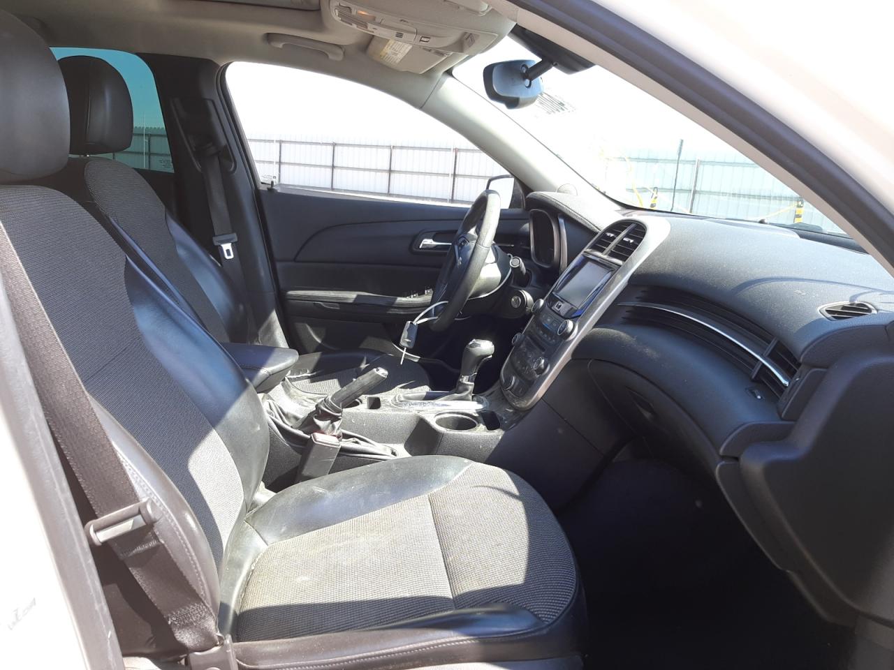 Photo 5 from auction – 2014 CHEVROLET MALIBU 1LT with VIN 1G11C5SL6EF173034