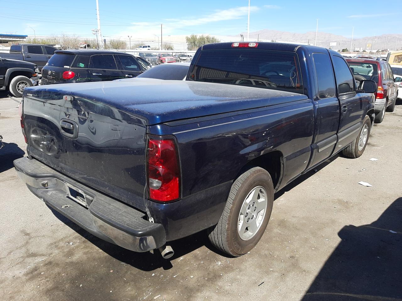 Photo 4 from auction – 2005 CHEVROLET SILVRDO LT with VIN 1GCEC19V15Z106655
