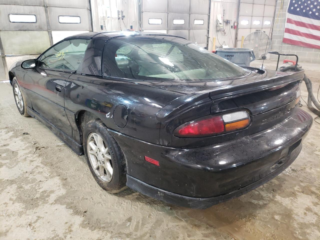 Photo 3 from auction – 2000 CHEVROLET CAMARO with VIN 2G1FP22K3Y2101648