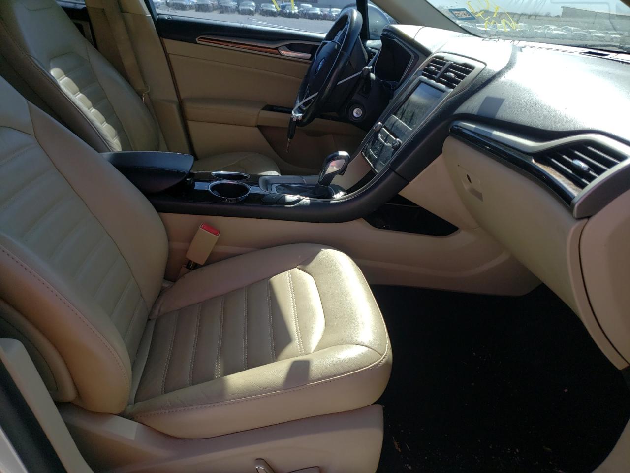 Photo 5 from auction – 2013 FORD FUSION SE with VIN 3FA6P0LU8DR378342