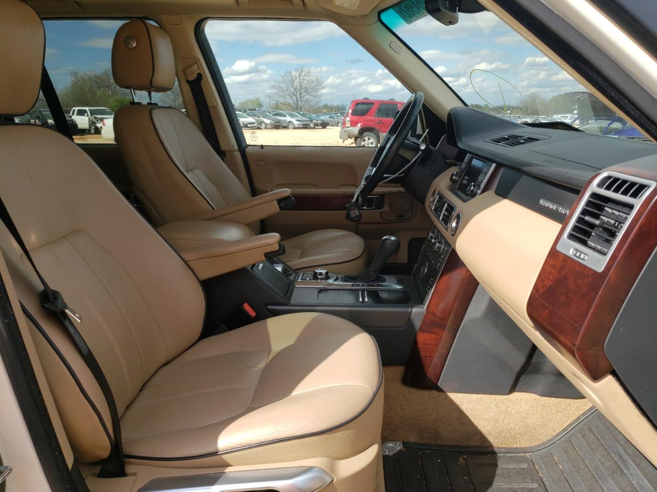Photo 5 from auction – 2010 LAND ROVER RANGE ROVE with VIN SALME1D41AA312399