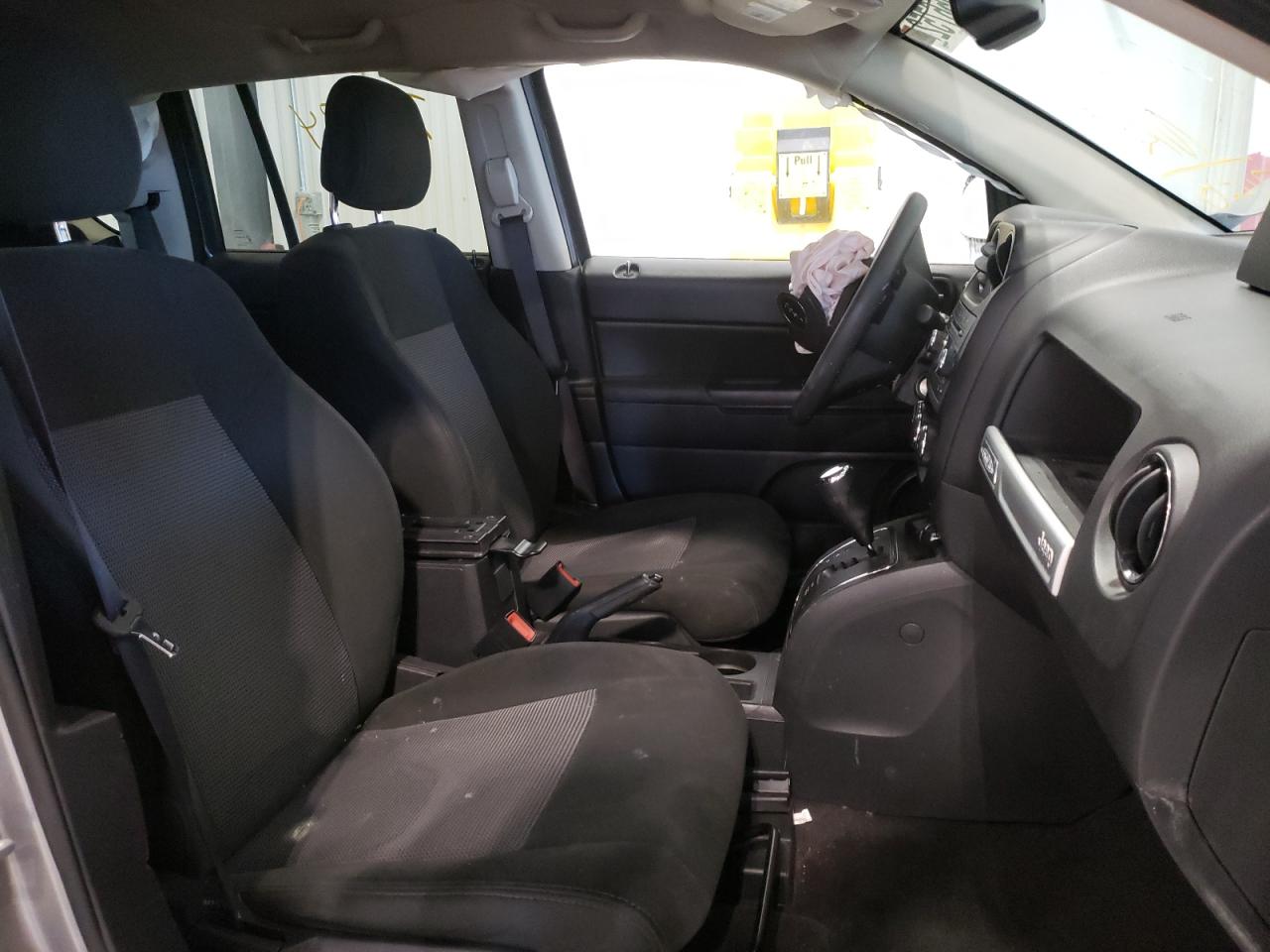 Photo 5 from auction – 2017 JEEP COMPASS SP with VIN 1C4NJCBA8HD147150