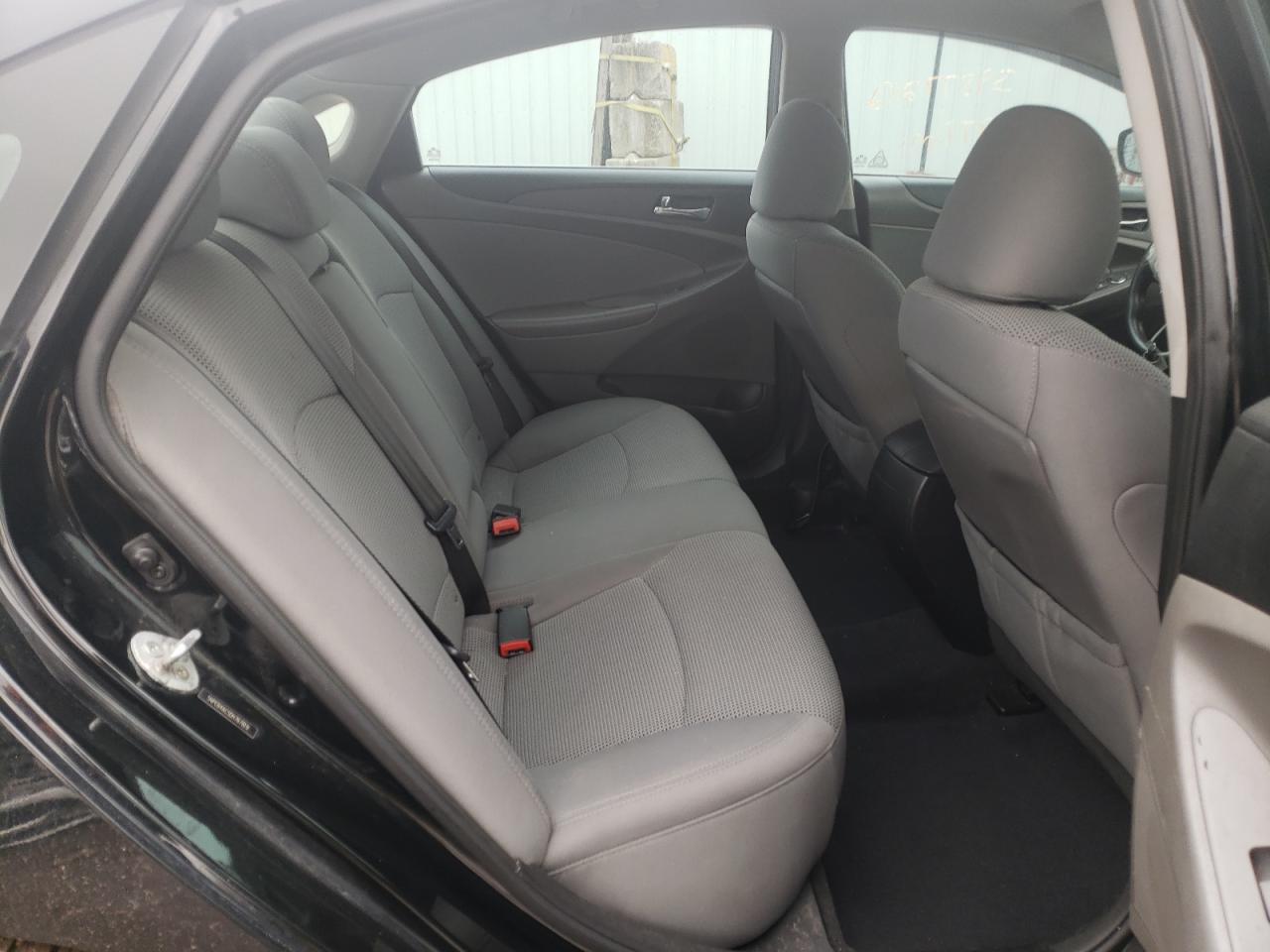 Photo 6 from auction – 2013 HYUNDAI SONATA GLS with VIN 5NPEB4AC5DH767819