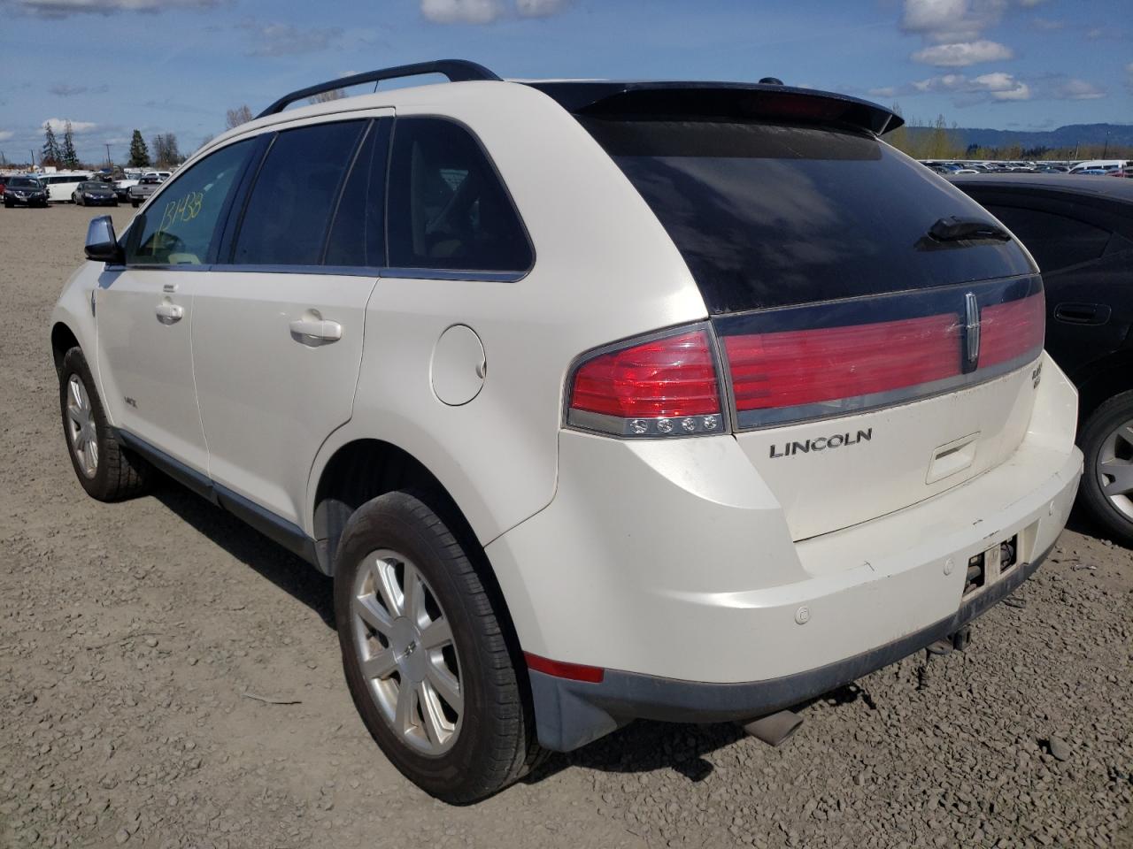 Photo 3 from auction – 2008 LINCOLN MKX with VIN 2LMDU88CX8BJ27853