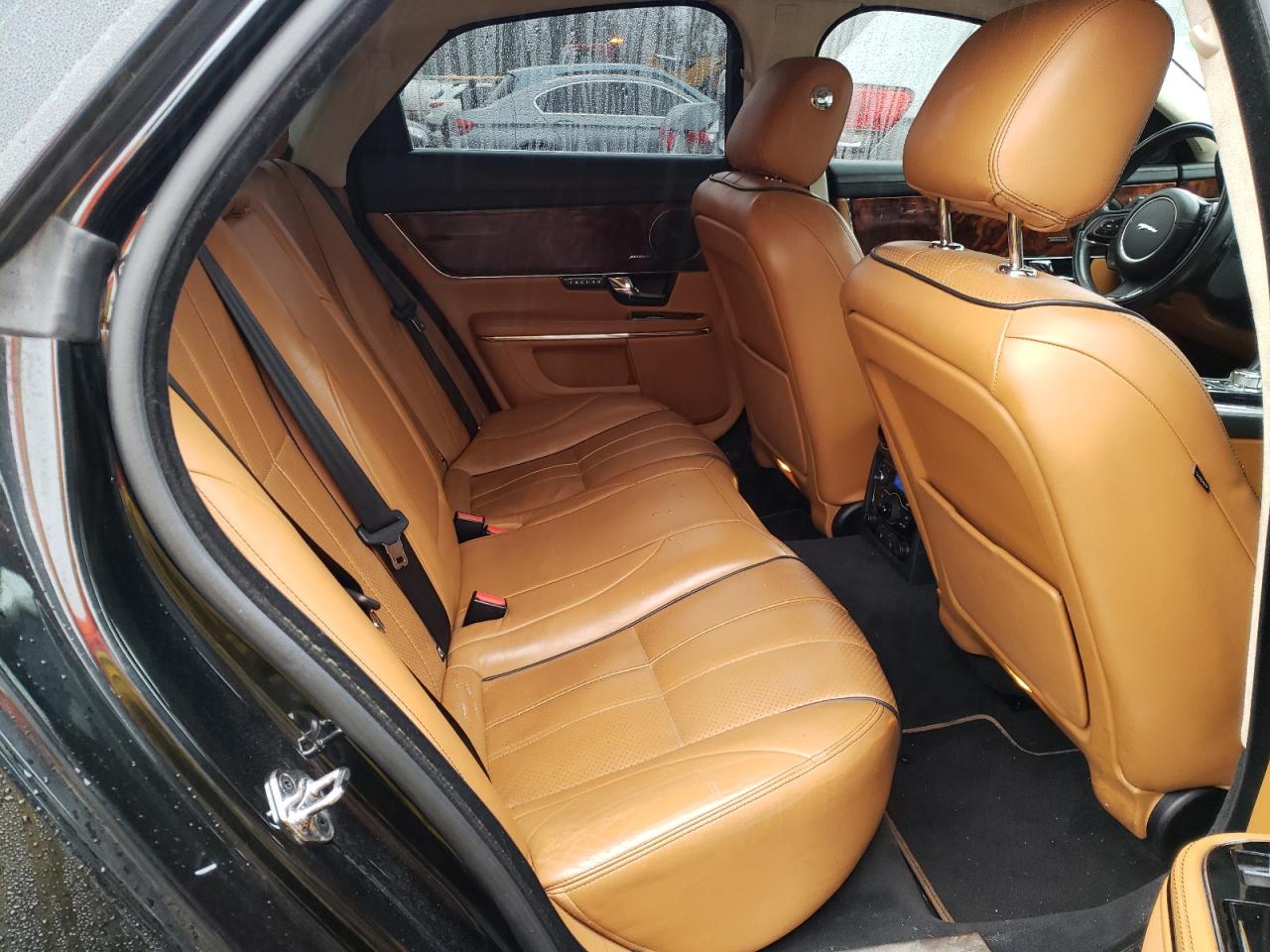 Photo 6 from auction – 2013 JAGUAR XJ with VIN SAJWA1C79D8V50943