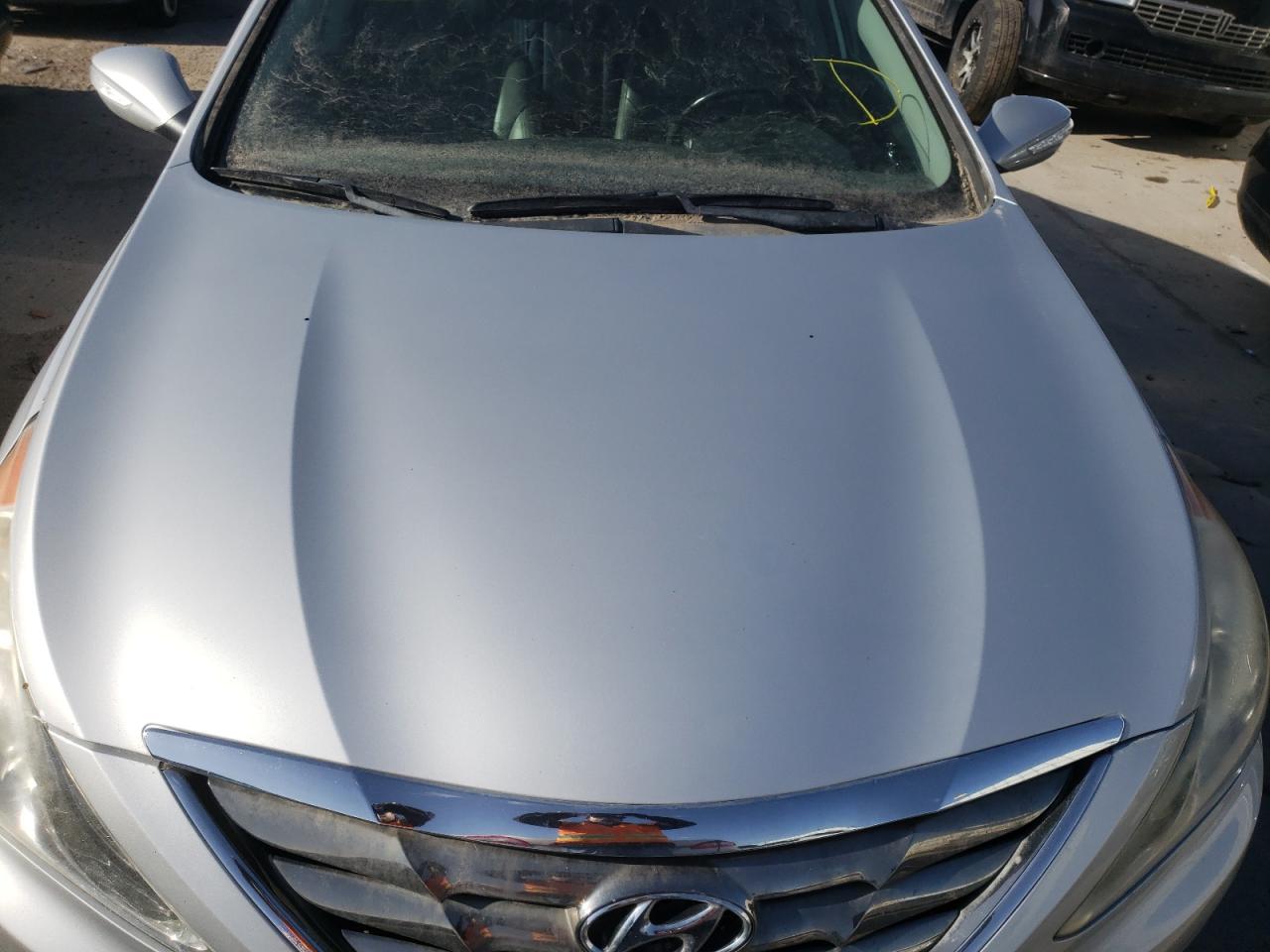 Photo 9 from auction – 2011 HYUNDAI SONATA SE with VIN 5NPEC4AC1BH156356