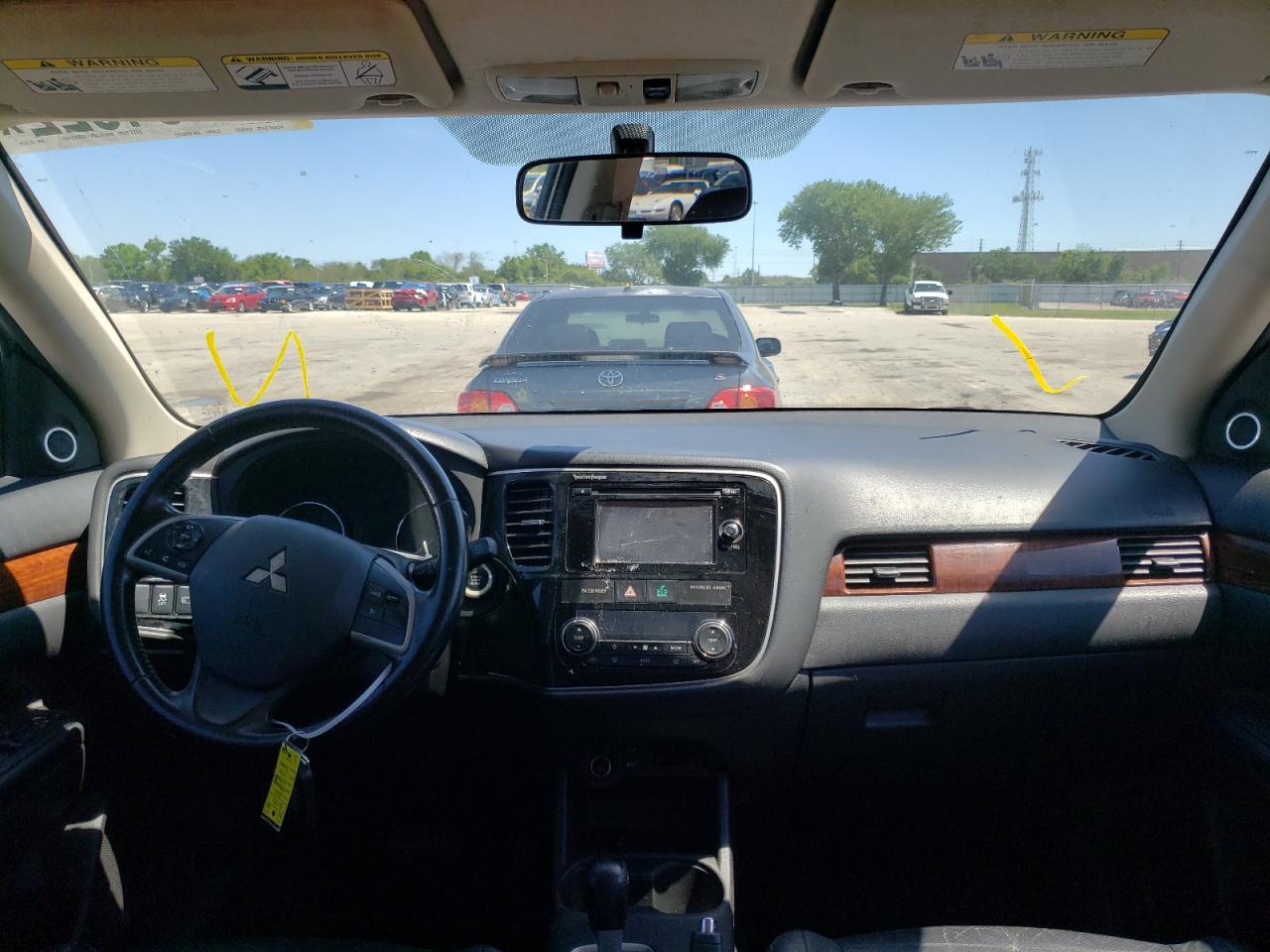 Photo 9 from auction – 2014 MITSUBISHI OUTLANDER with VIN JA4AZ3A39EZ013931