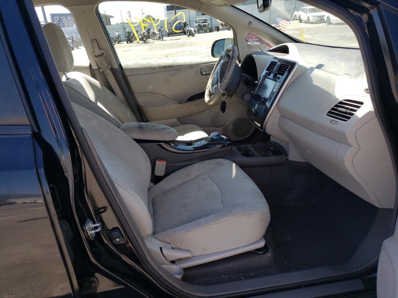 Photo 5 from auction – 2012 NISSAN LEAF SV with VIN JN1AZ0CP2CT020467