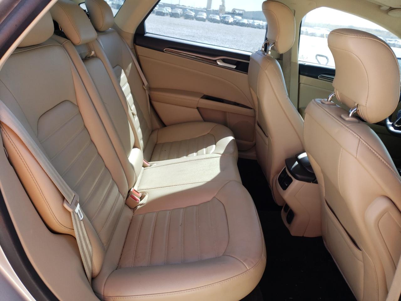 Photo 6 from auction – 2013 FORD FUSION SE with VIN 3FA6P0LU8DR378342