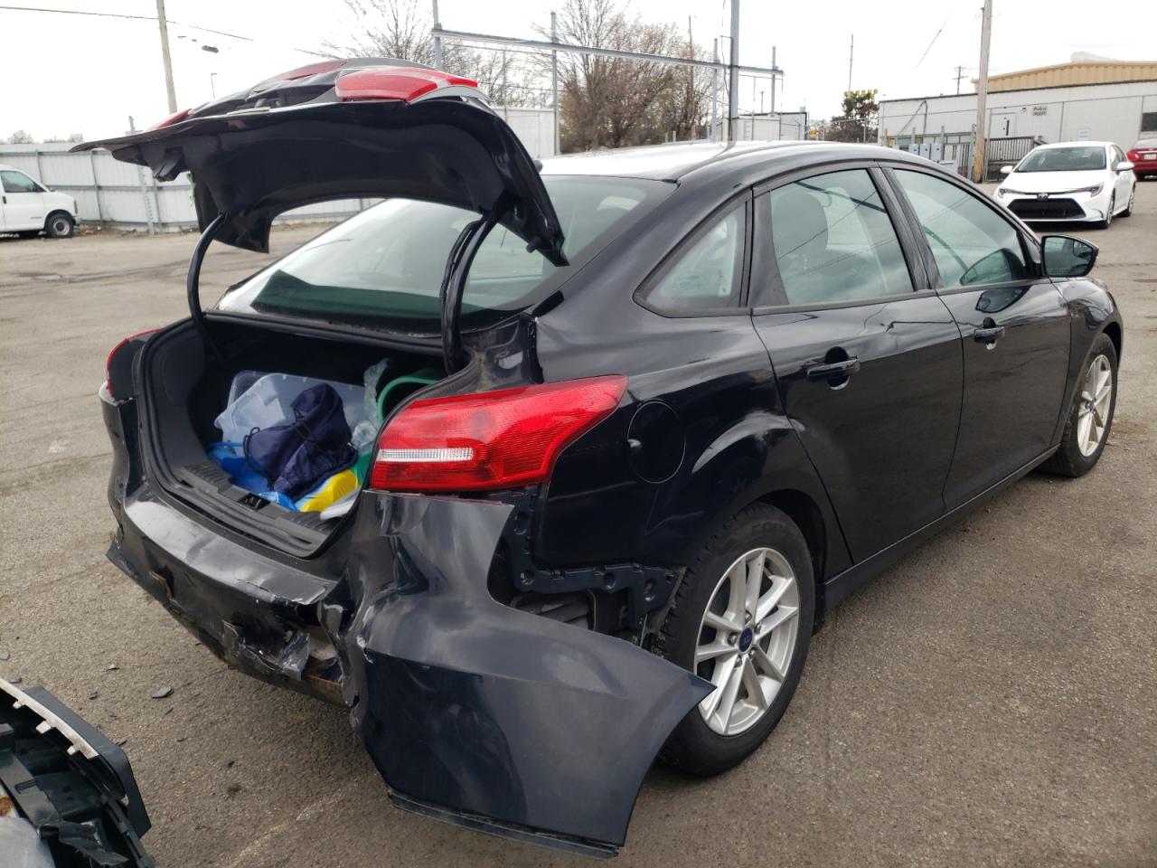 Photo 4 from auction – 2016 FORD FOCUS SE with VIN 1FADP3F20GL251946