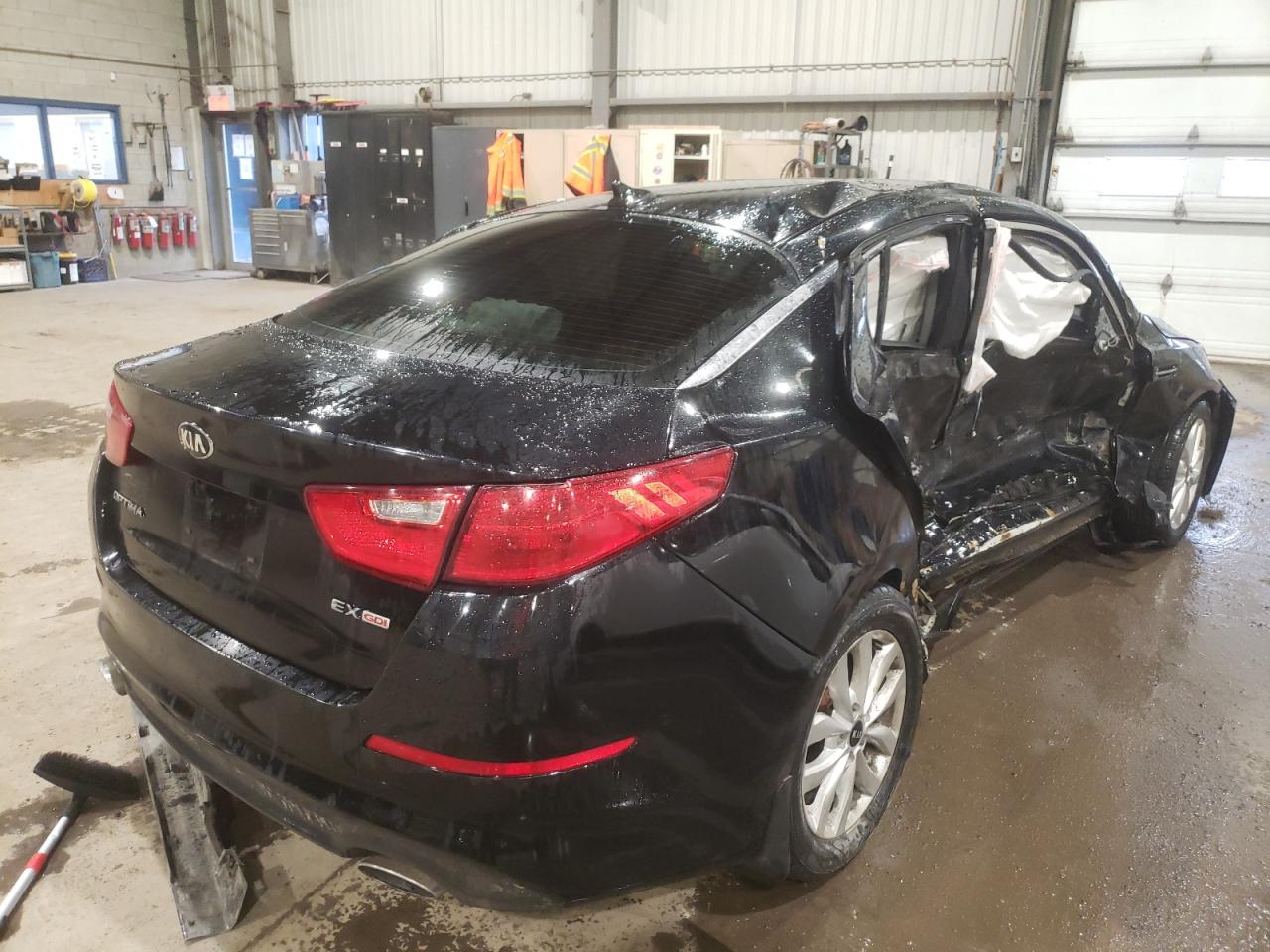 Photo 4 from auction – 2015 KIA OPTIMA EX with VIN KNAGN4A79F5656824